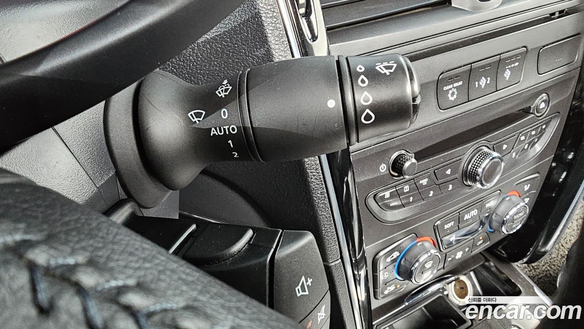 Renault-KoreaSamsung SM7 2012