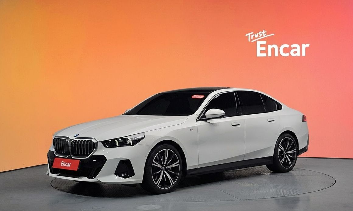 BMW 5-Series 2025