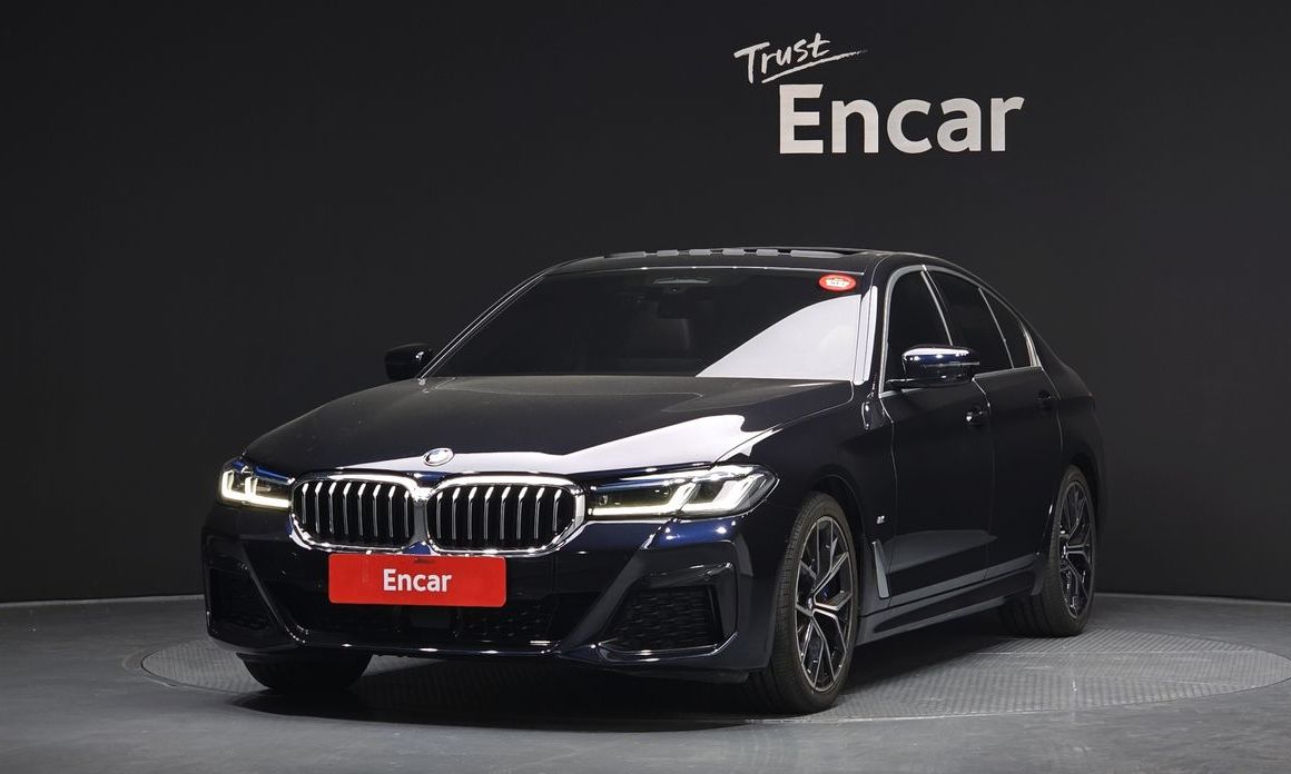 BMW 5-Series 2023