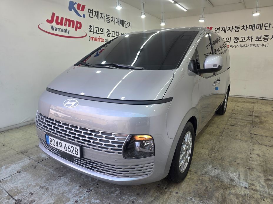 Hyundai Staria 2025