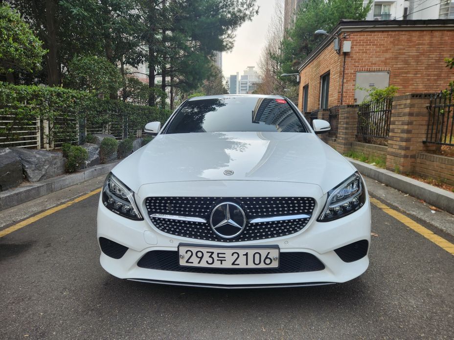 Mercedes-Benz C-Class 2020