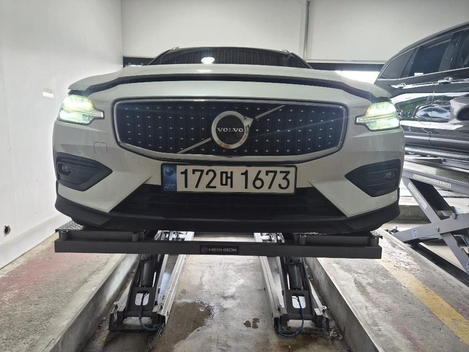 Volvo V60 2023