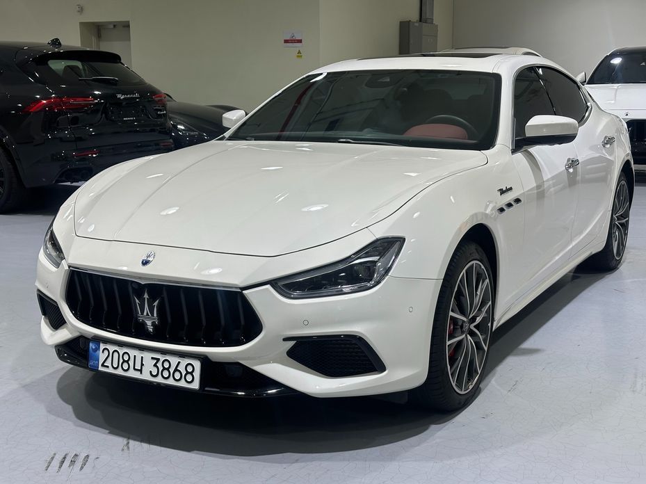 Maserati Ghibli 2023