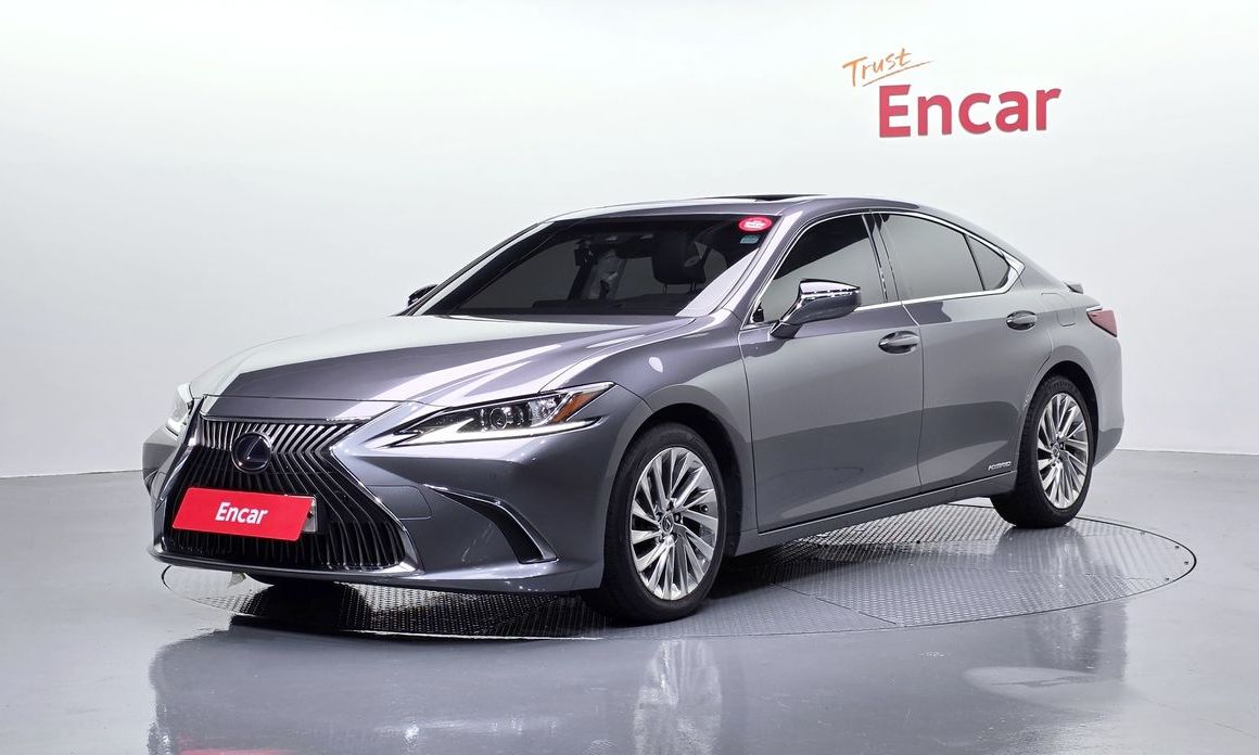 Lexus ES 2019