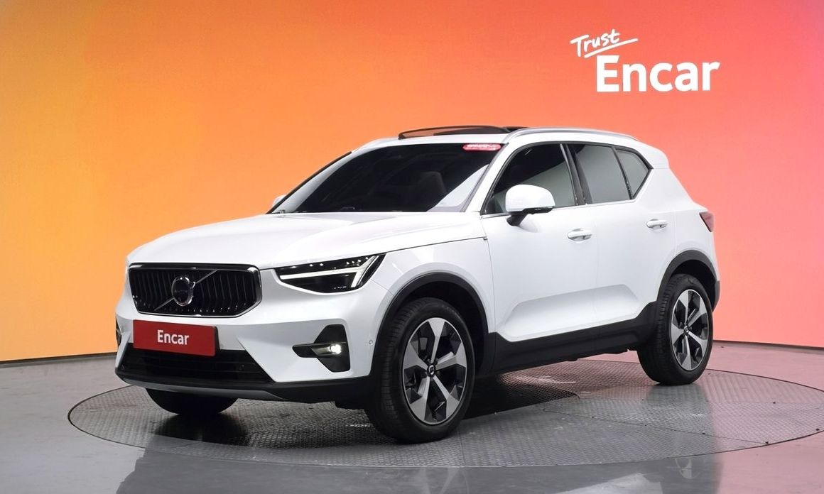 Volvo XC40 2024