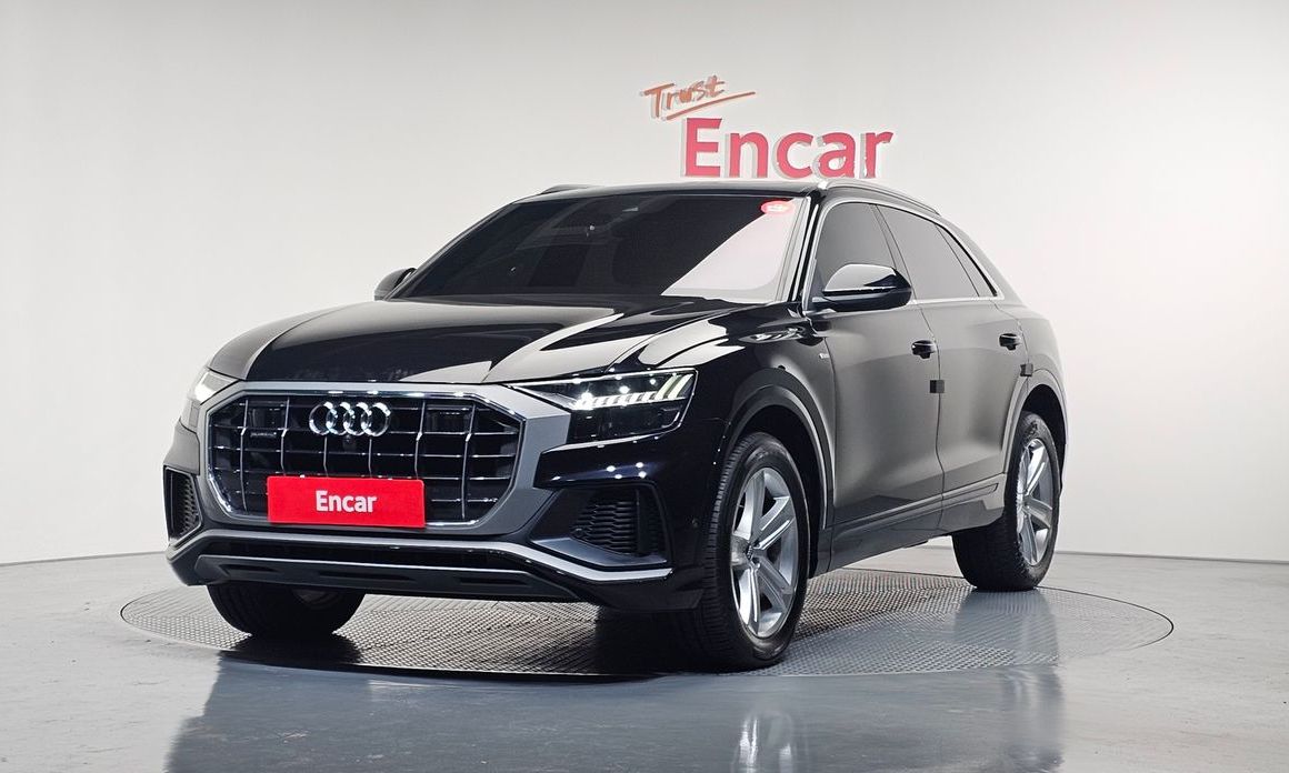 Audi Q8 2021