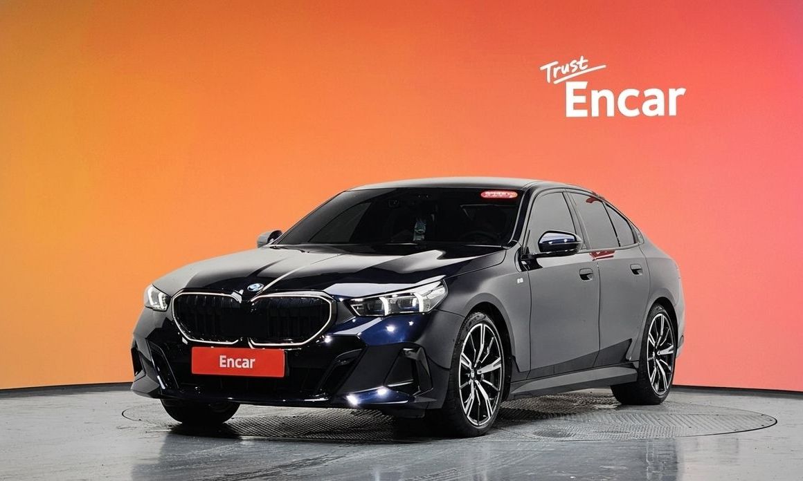 BMW 5-Series 2025