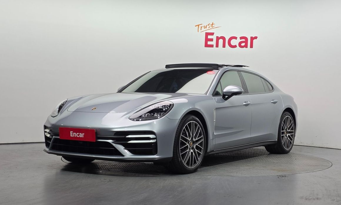 Porsche Panamera 2022