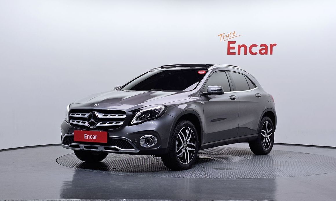 Mercedes-Benz GLA-Class 2019
