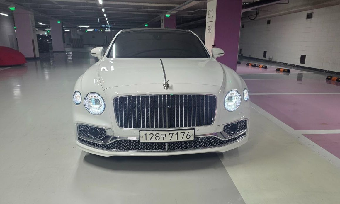 Bentley Flying Spur 2022