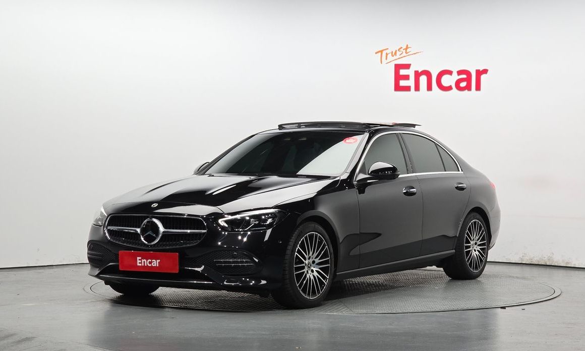 Mercedes-Benz C-Class 2024