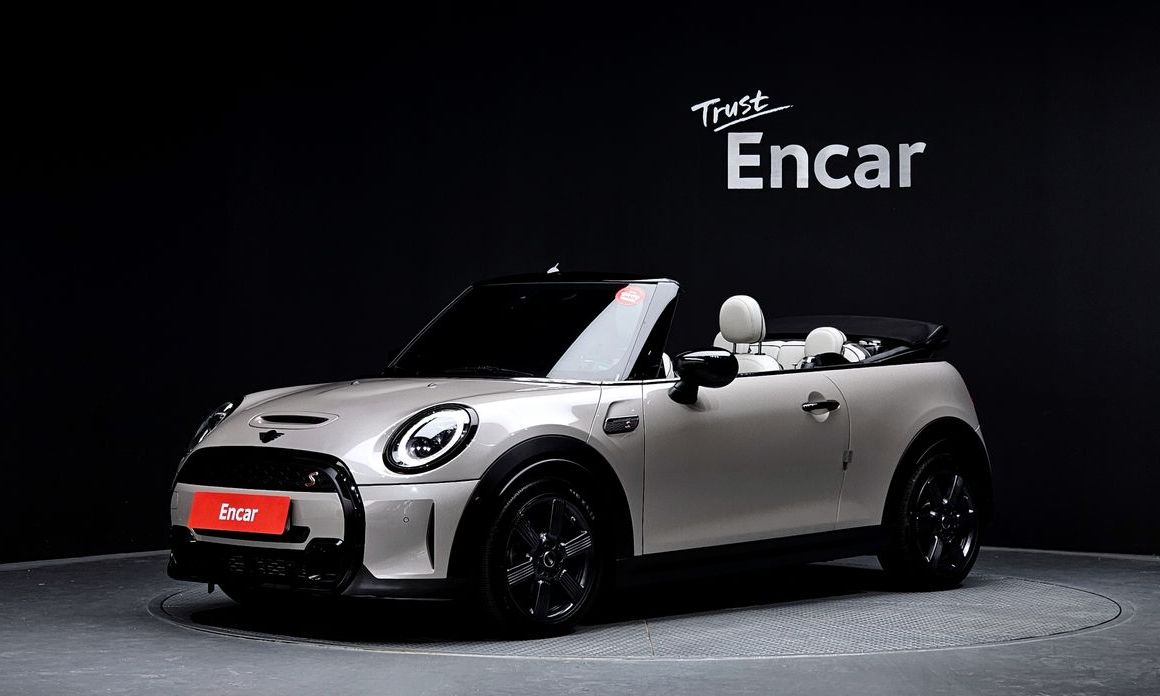 Mini Cooper Convertible 2023