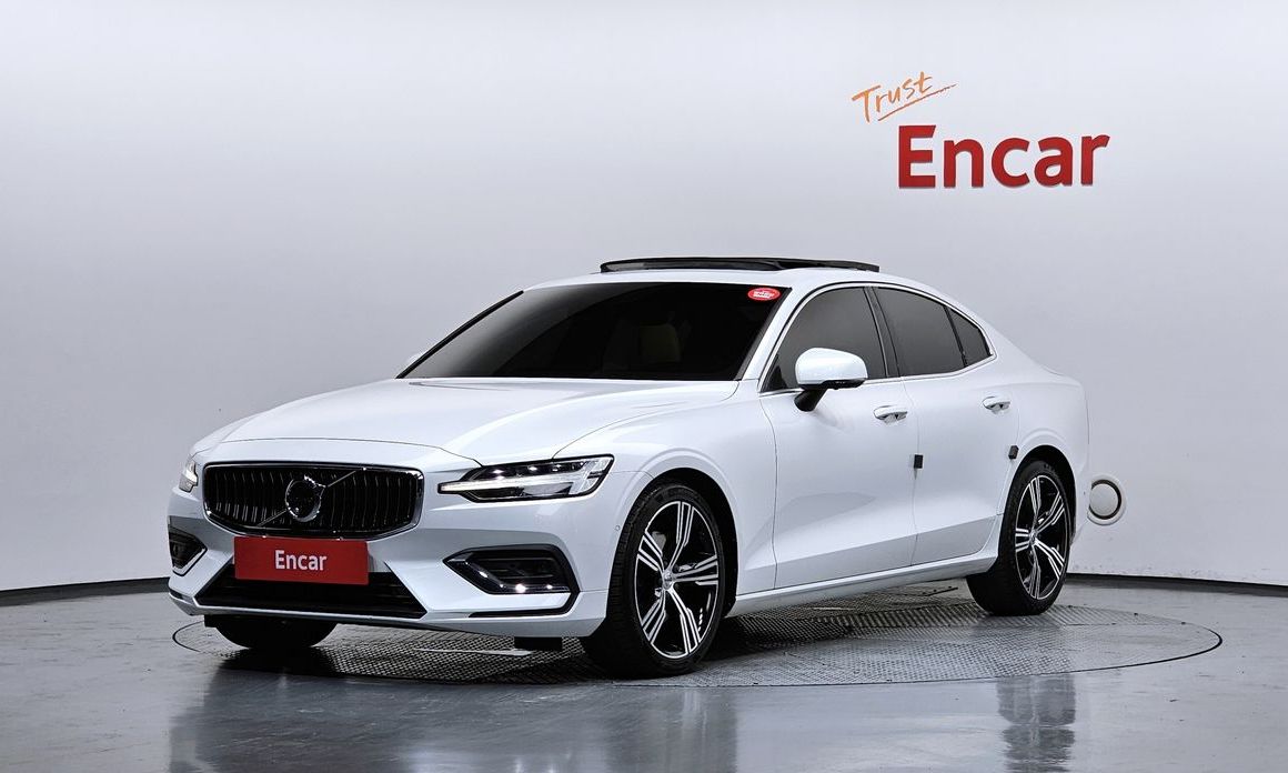 Volvo S60 2022