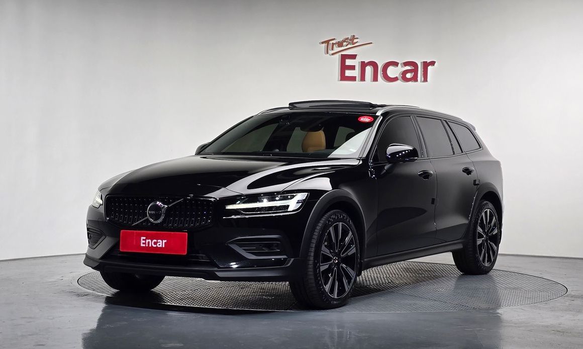 Volvo V60 2023