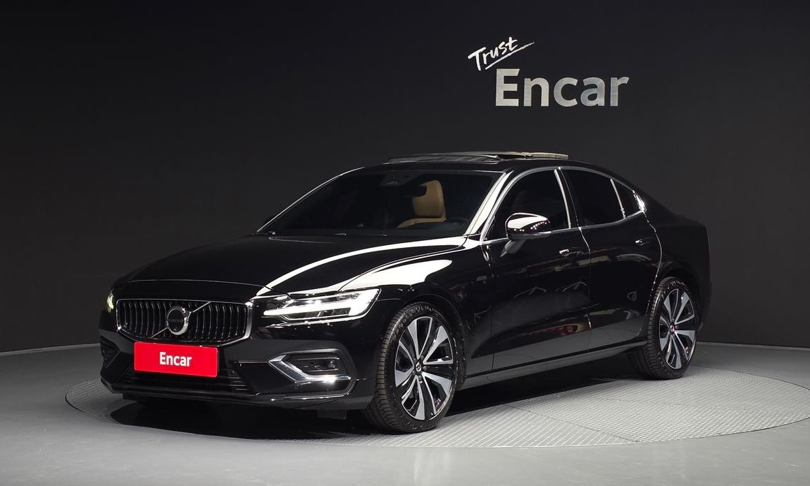 Volvo S60 2024