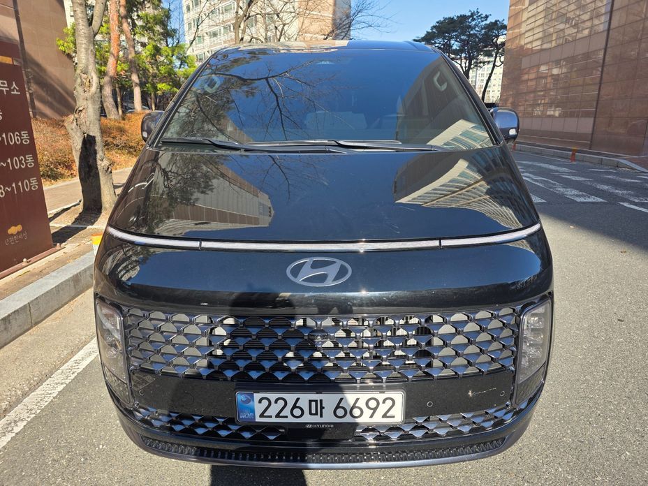Hyundai Staria 2025