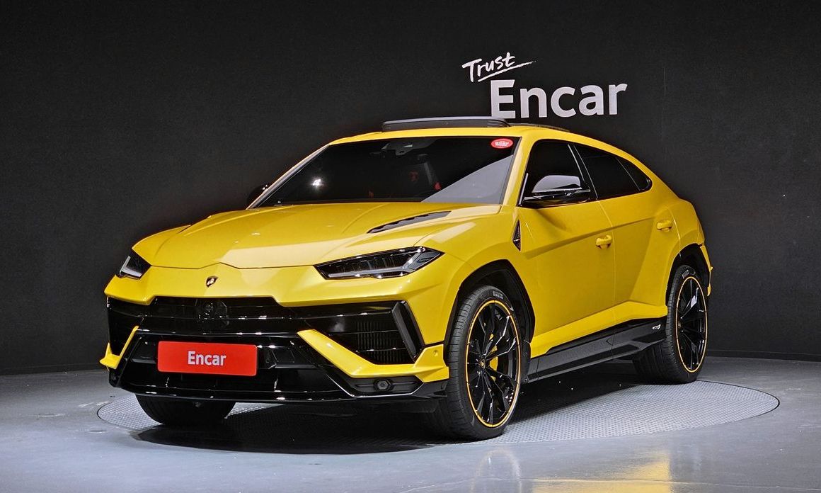 Lamborghini Urus 2024