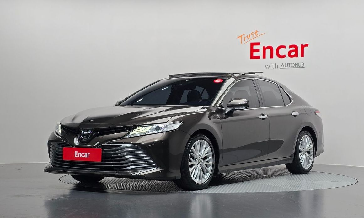 Toyota Camry 2019