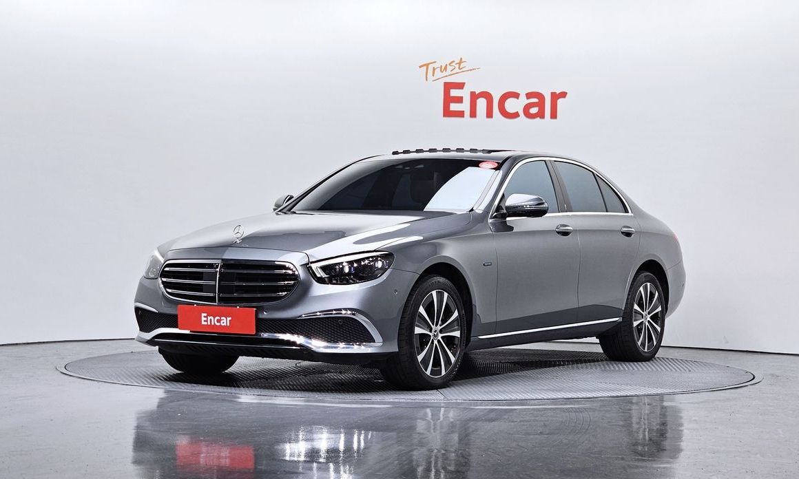 Mercedes-Benz E-Class 2021