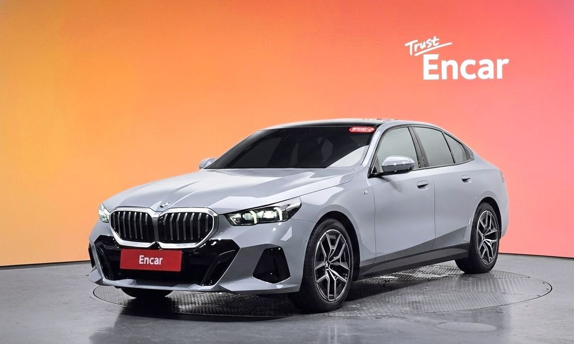BMW 5-Series 2025