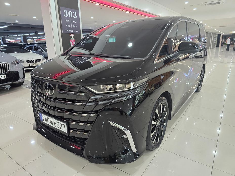 Toyota Alphard 2024