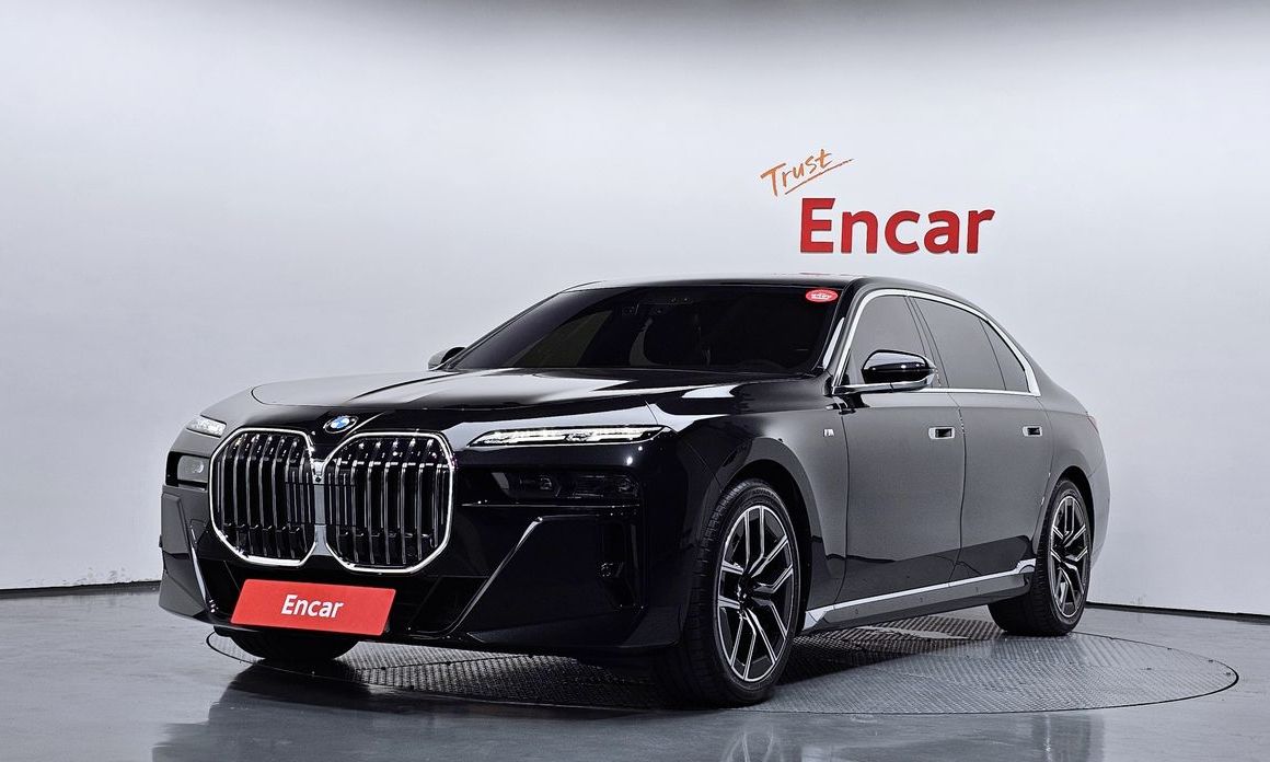 BMW 7-Series 2025
