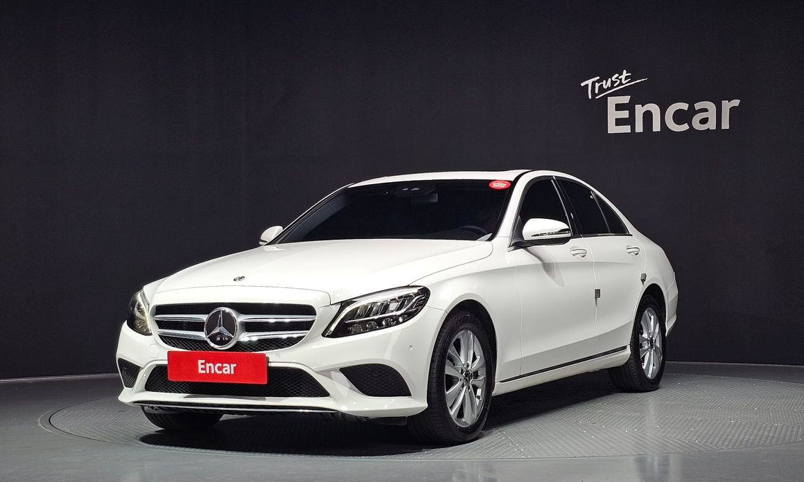 Mercedes-Benz C-Class 2020