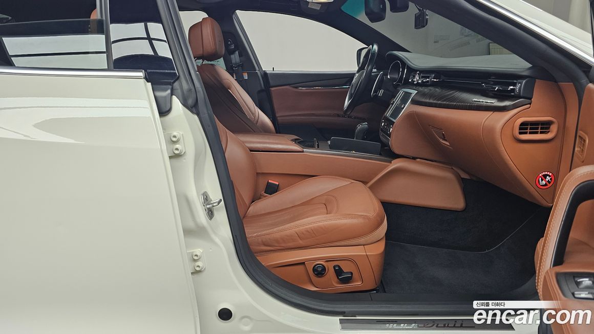 Maserati Quattroporte 2015