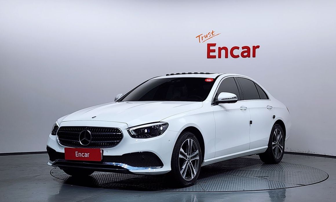 Mercedes-Benz E-Class 2022