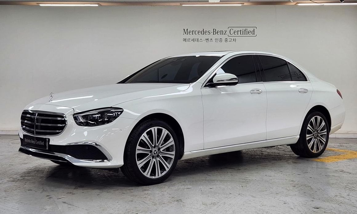 Mercedes-Benz E-Class 2023