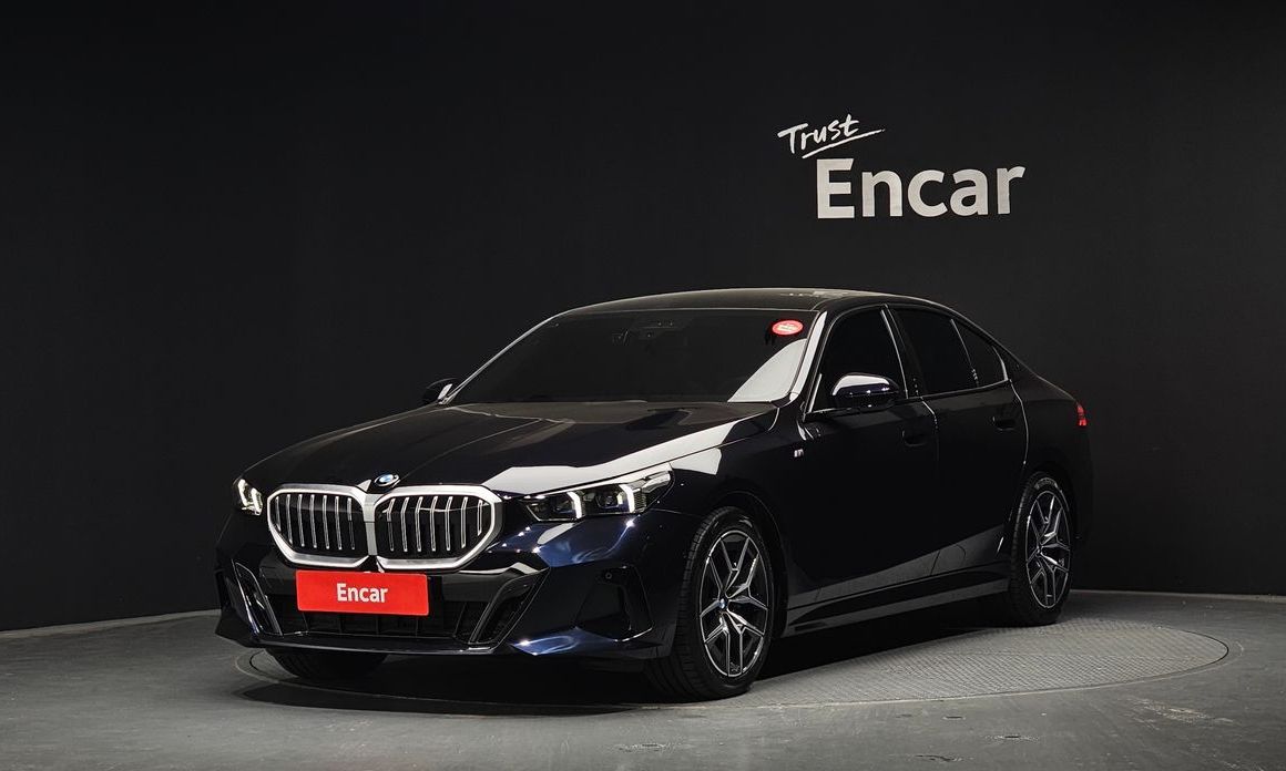 BMW 5-Series 2025