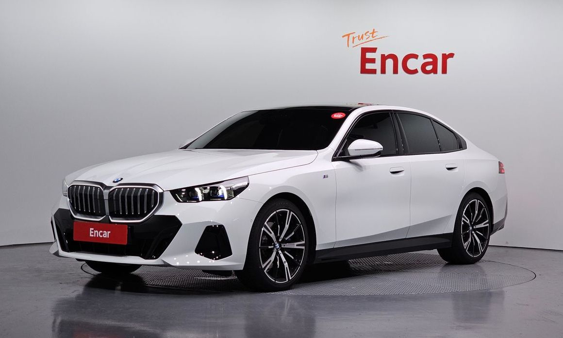 BMW 5-Series 2025