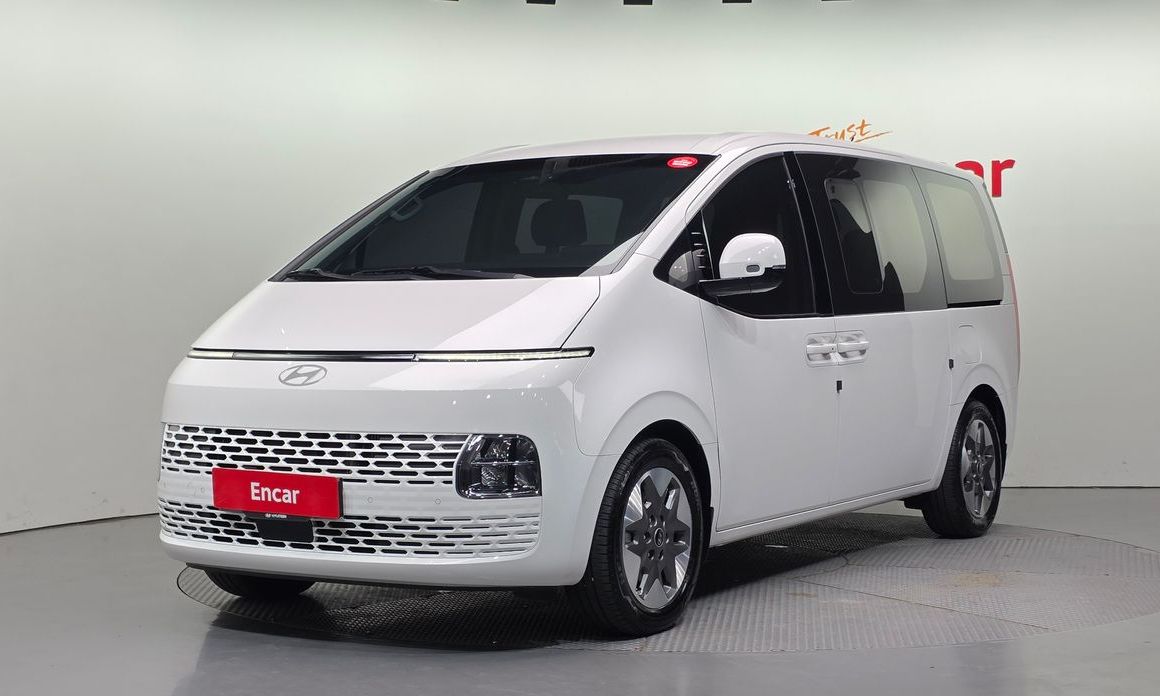 Hyundai Staria 2025