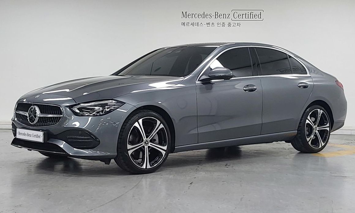 Mercedes-Benz C-Class 2023