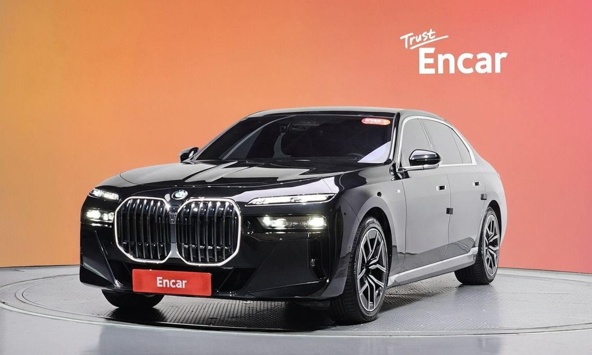 BMW 7-Series 2024