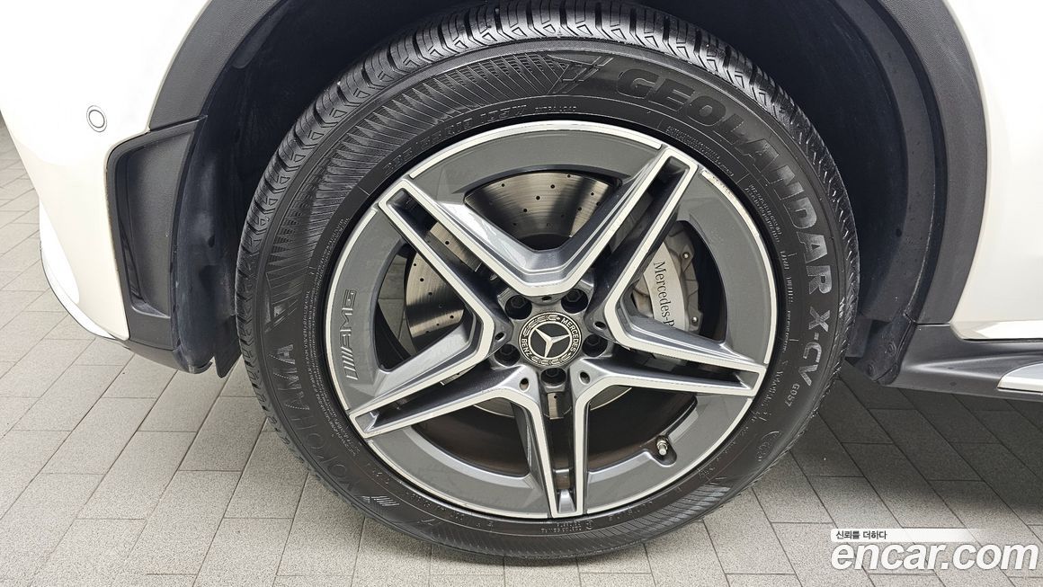 Mercedes-Benz GLC-Class 2020