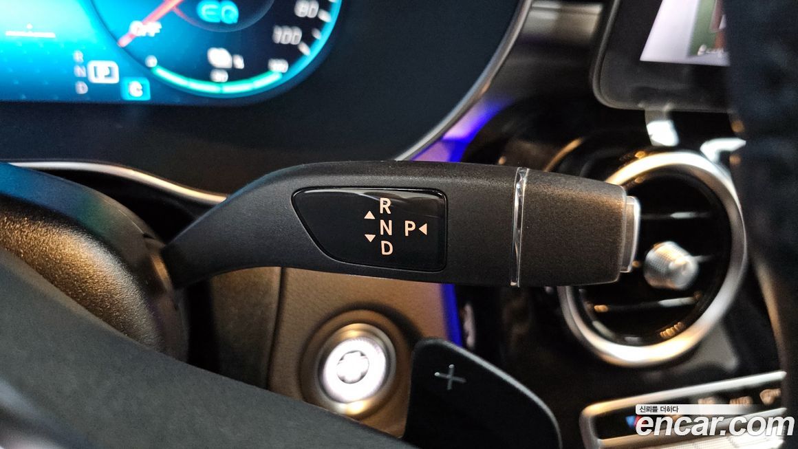 Mercedes-Benz GLC-Class 2020