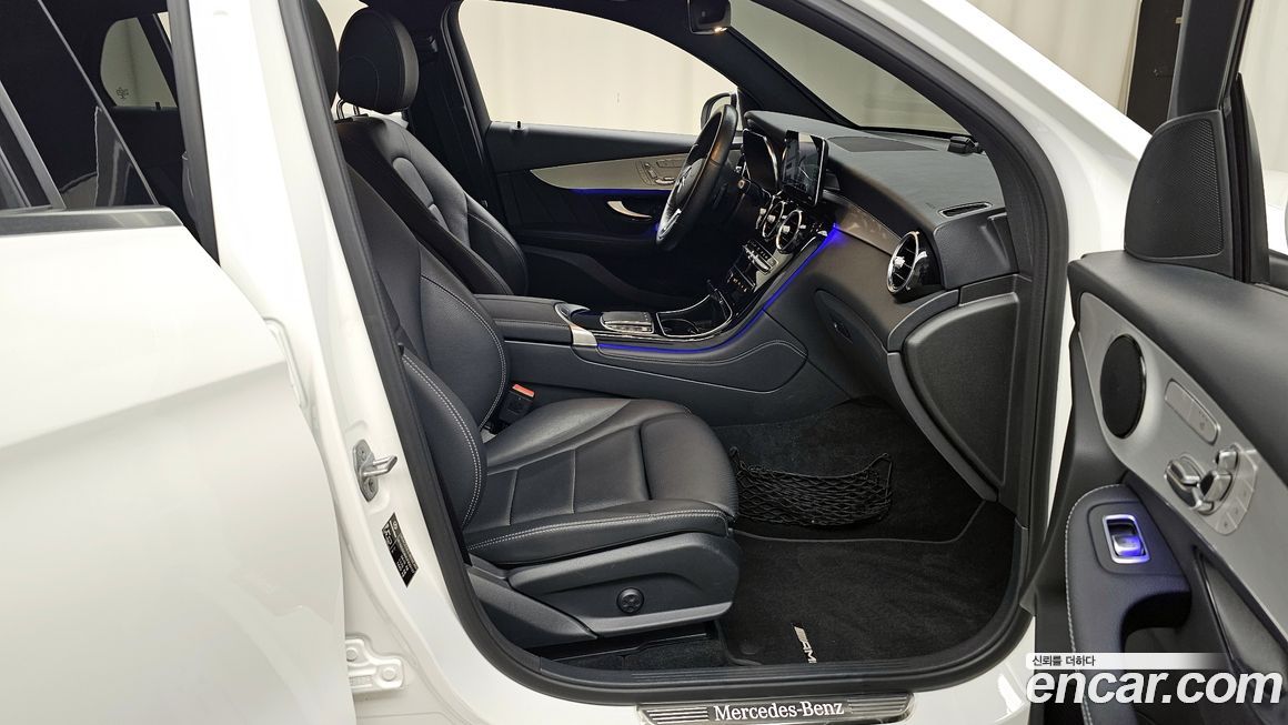 Mercedes-Benz GLC-Class 2020