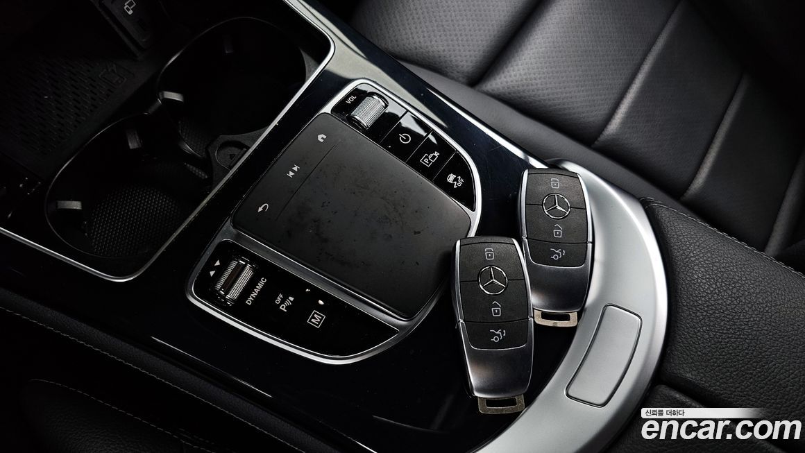 Mercedes-Benz GLC-Class 2020