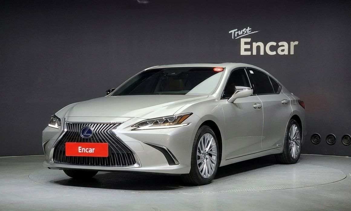 Lexus ES 2019
