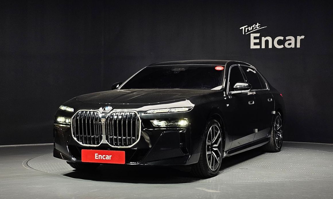 BMW 7-Series 2024