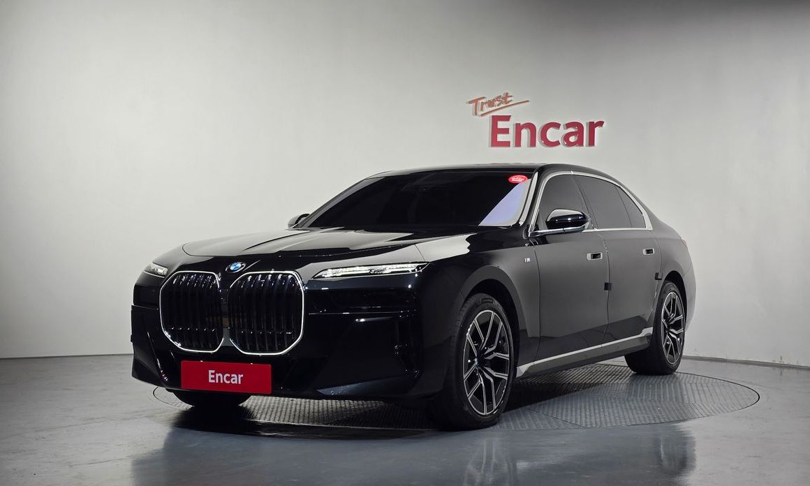 BMW 7-Series 2024