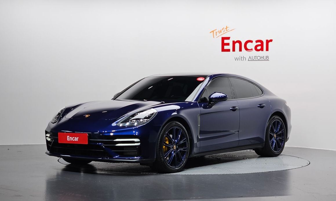 Porsche Panamera 2022