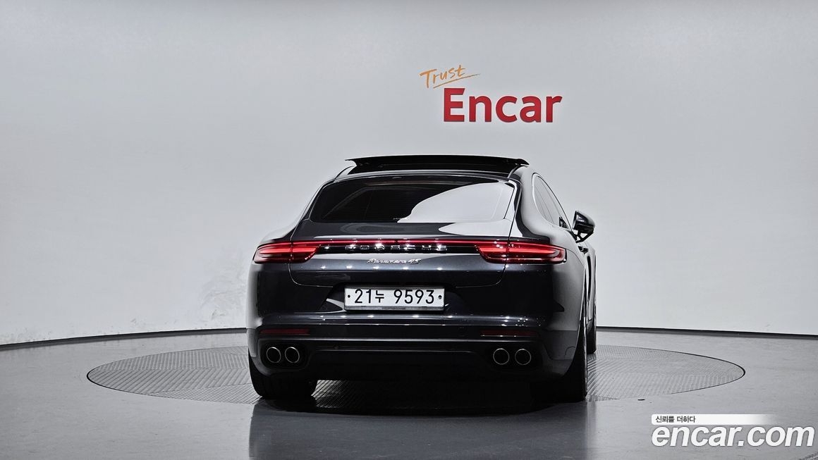 Porsche Panamera 2018