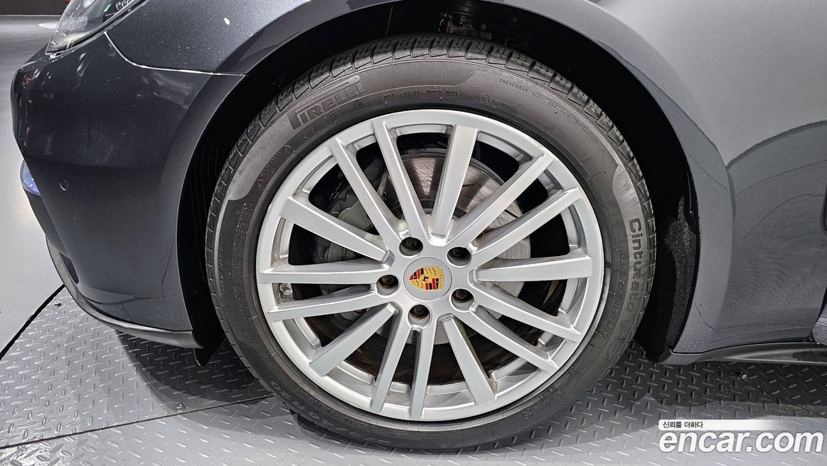 Porsche Panamera 2018