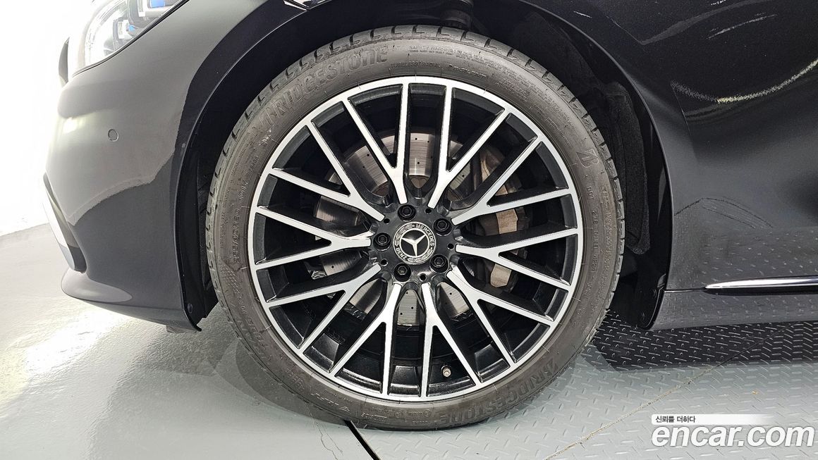 Mercedes-Benz S-Class 2022