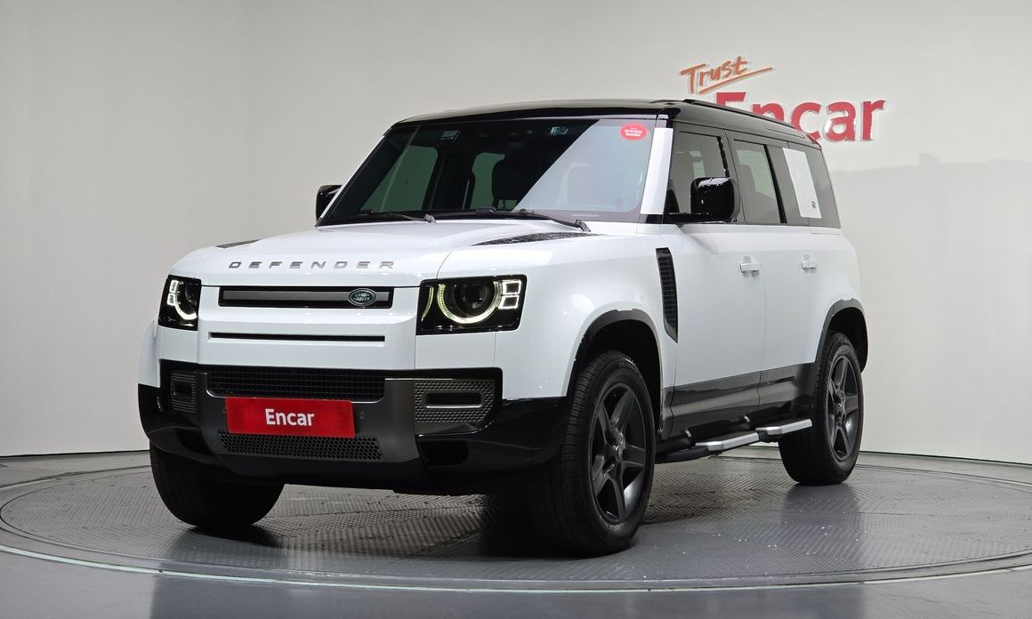 Land Rover Defender 2024