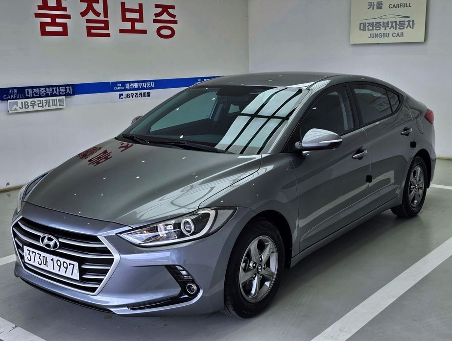 Hyundai AVANTE 2016