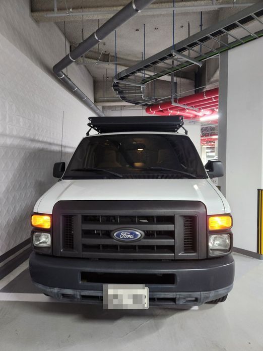 Ford E-Series 2011