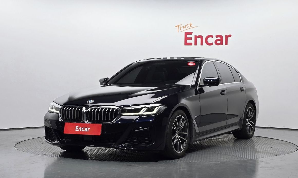 BMW 5-Series 2023